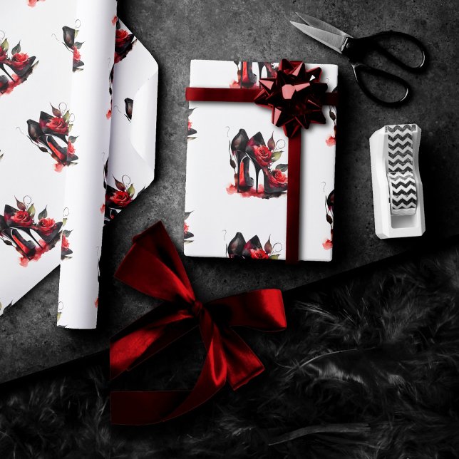 Gothic Fashionista Rote Bottom Stilettos mit Rose Geschenkpapier (Von Creator hochgeladen)