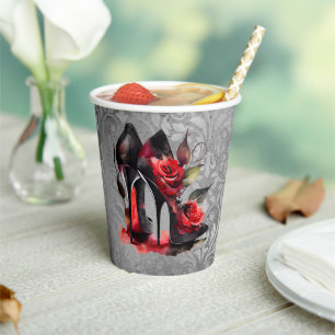 Gothic Fashionista Rote Bottom Stilettos mit Rose Pappbecher