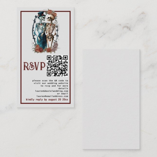 Gothic Floral Skeleton Couple QR Wedding RSVP Card Begleitkarte (Vorne/Hinten)