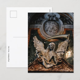 Gothic Halloween Winged Skeleton Holiday Postcard Feiertagspostkarte