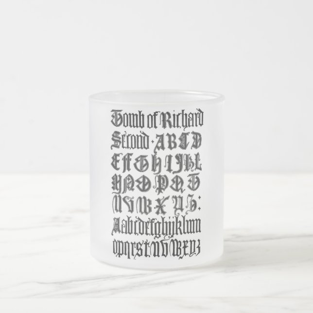 Gothic Letters Tasse (Mittel)