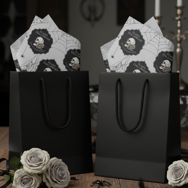 Gothic Light Gray Floral Skull Halloween Seidenpapier (Gothic Happy Halloween Tissue Paper in Light Gray. Creepy Skull, Pink Roses, Spiderwebs & Spiders)