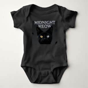 Gothic Mystic: Coole schwarze Katze mit Heterochro Baby Strampler