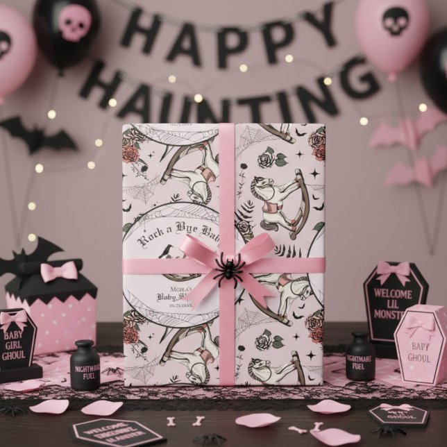 Gothic Pink Viktorianisch Rocking Horse Baby Dusch Geschenkpapier (Cute Gothic Baby Shower Wrapping Paper in Blush Pink. Rock A Bye Baby Spooky Vintage Rocking Horse.)