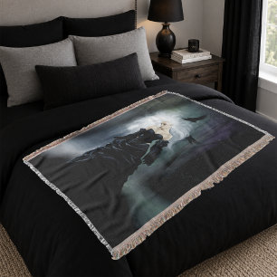 Gothic Ravens Forest Woman Black Decke