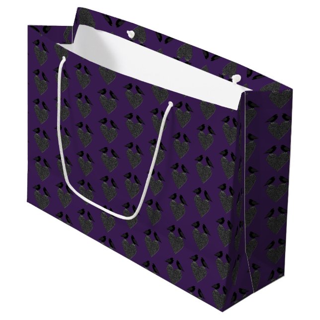 Gothic Ravens und Black Heart Große Geschenktüte (Vorderseite Schrägansicht)