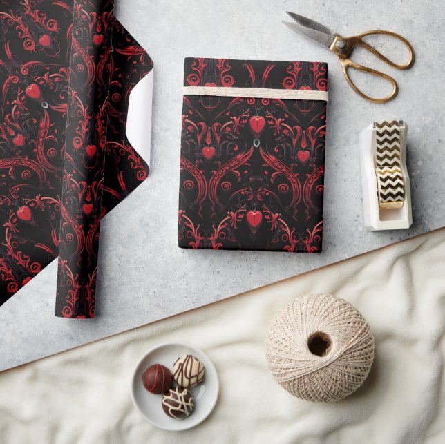 Gothic Red Hearts Intricate Design Geschenkpapier (Basteln)