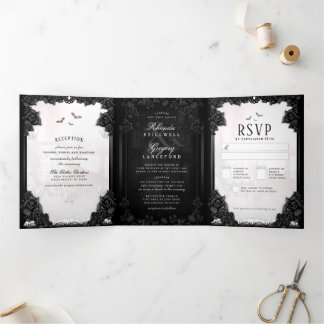 Gothic Romance Black & White "Together with" Dreifach Gefaltete Einladung