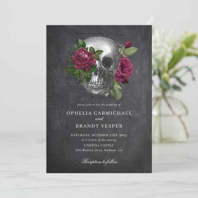Gothic Skull Floral Wedding Einladung (Stehend Vorderseite)