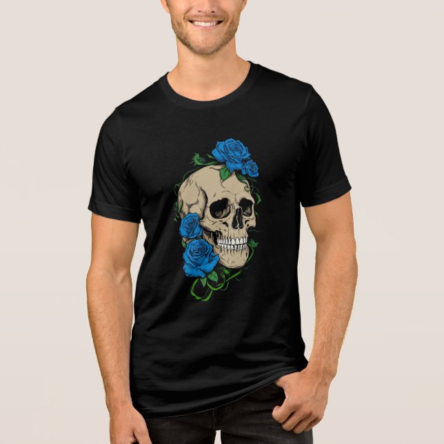 Gothic Skull mit blauen Rose | Dunkle Ästhetik Tri-Blend Shirt (Vorderseite)