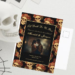 Gothic Skull Verlobung Foto Save the Date Ankündigungspostkarte<br><div class="desc">Diese gotische Hochzeit Save the Date Postcard zeigt ein Muster von gruseligen Schädeln, die in einem schwarzen Abgrund hinter deinem Text "Bis zum Tod macht uns Teil" schwebten. Jeder Schädel ist mit rote Rosen geschmückt, um einen romantischen Anlass zu bieten. Fügen Sie Ihr Verlobung-Foto hinzu. Ihre leeren seelenlosen Augen werden...</div>