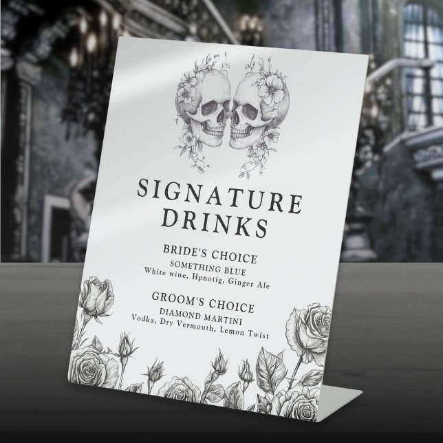 Gothic Skulls Black and White Signature Drinks Sockelschild (Gothic Skulls Black And White Signature Drinks Pedestal Sign)