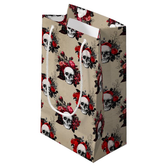 Gothic Skulls rote Rosen gekachelt Muster Kleine Geschenktüte (Vorderseite Schrägansicht)