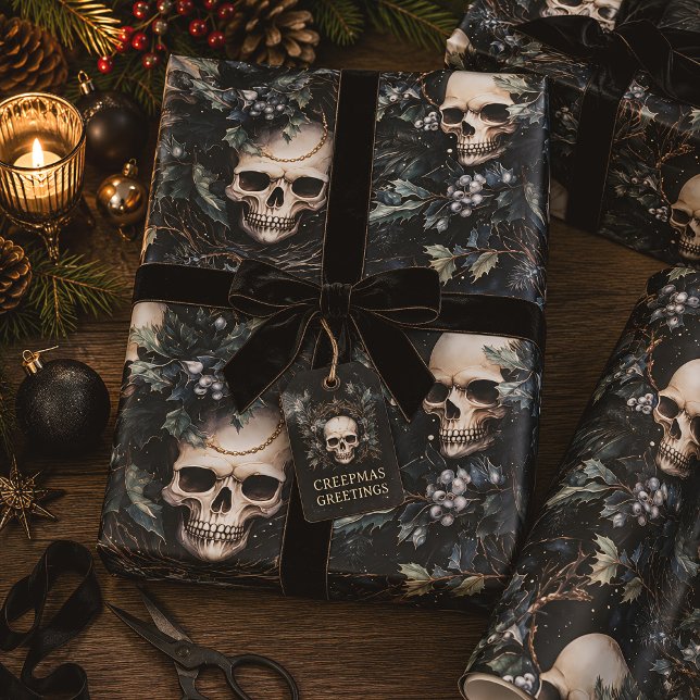 Gothic Spooky Christmas Skulls Geschenkpapier (Von Creator hochgeladen)
