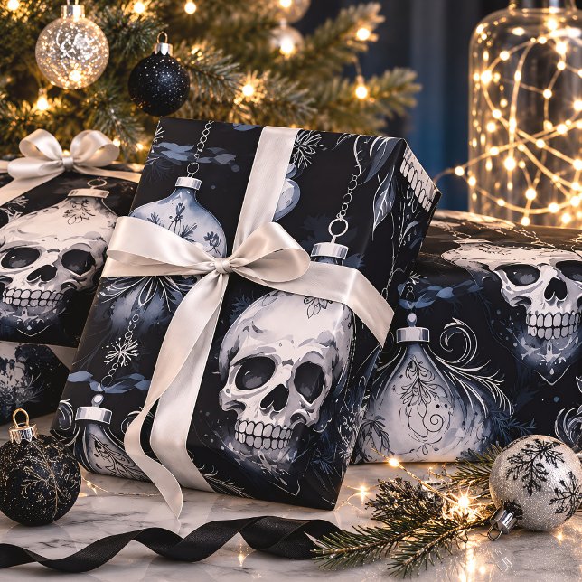 Gothic Spooky Christmas Skulls Geschenkpapier (Von Creator hochgeladen)