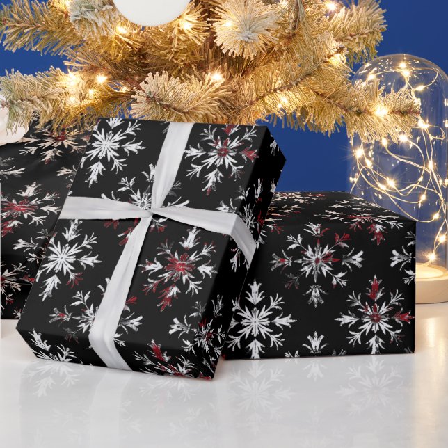 Gothic Spooky Weihnachtsschneeflocken Geschenkpapier (Feiertage)