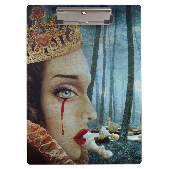 Gothic Surreal Unique Collage Sad Queen of Hearts Klemmbrett (Vorderseite)