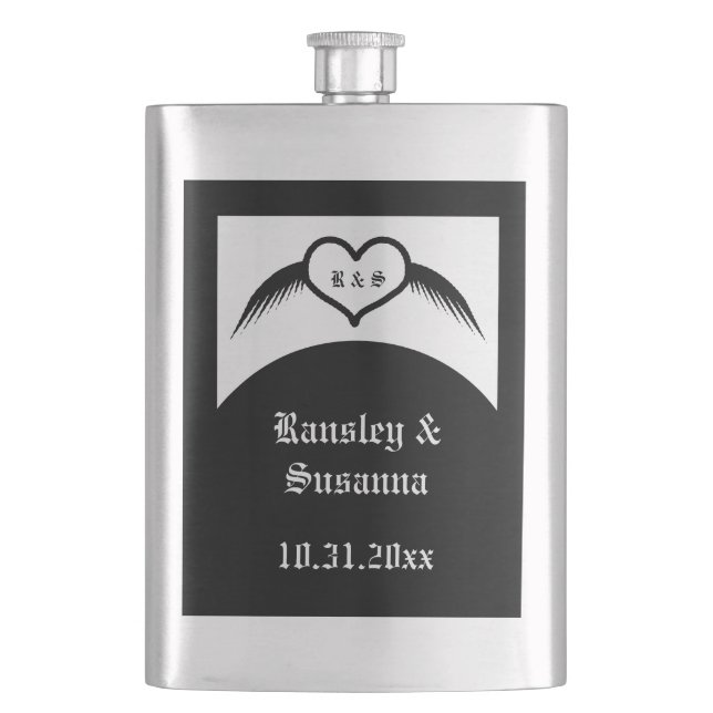 Gothic Wedding Flügelherz Mit Monogramm Flachmann (Vorderseite)