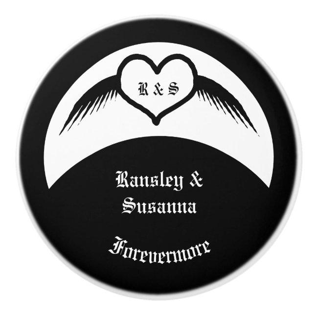 Gothic Wedding Flügelherz Mit Monogramm Keramikknauf (Vorderseite)