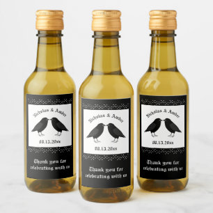 Gothic Wedding Kissing Ravens Custom Weinetikett