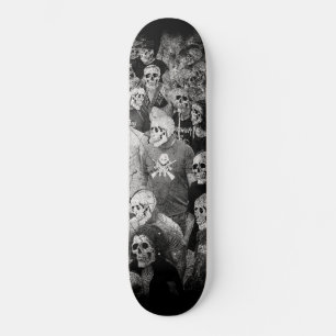 Gothische urbane Nacht Schädel Menschenmenge Skateboard
