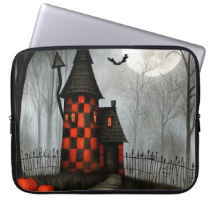 Gothischer Schachbrett-Halloween-Turm Laptopschutzhülle