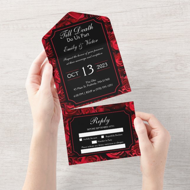 Gotische Rose in einer Hochzeit All In One Einladung (Abreißen)