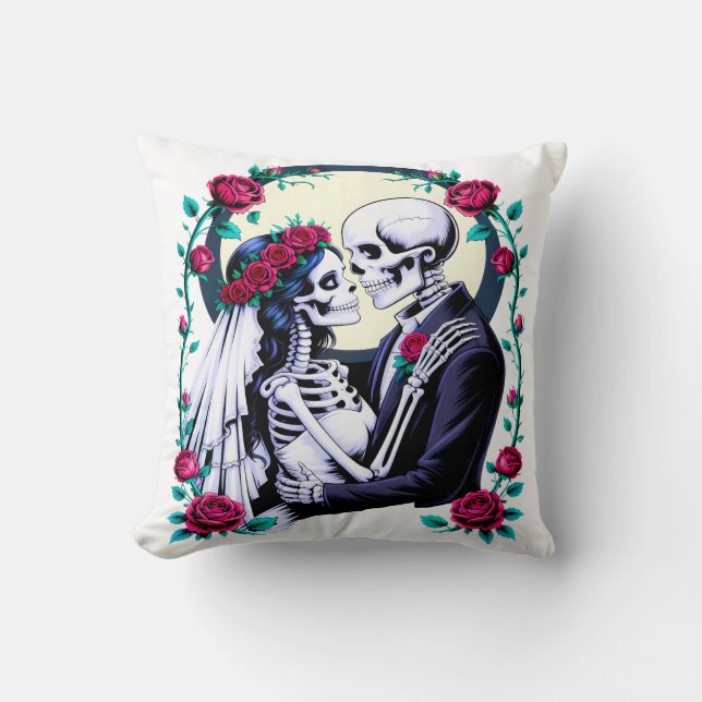 Gotische Skelettbrücke und Groom Dunkle Romance Kissen (Vorderseite)