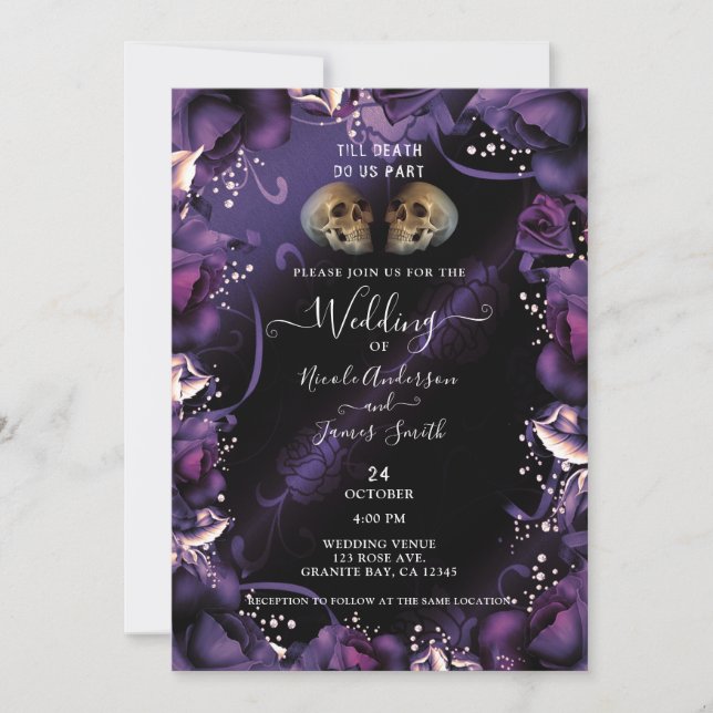 Gotische Skulls und Lila Rose Halloween Hochzeit Einladung (Vorderseite)