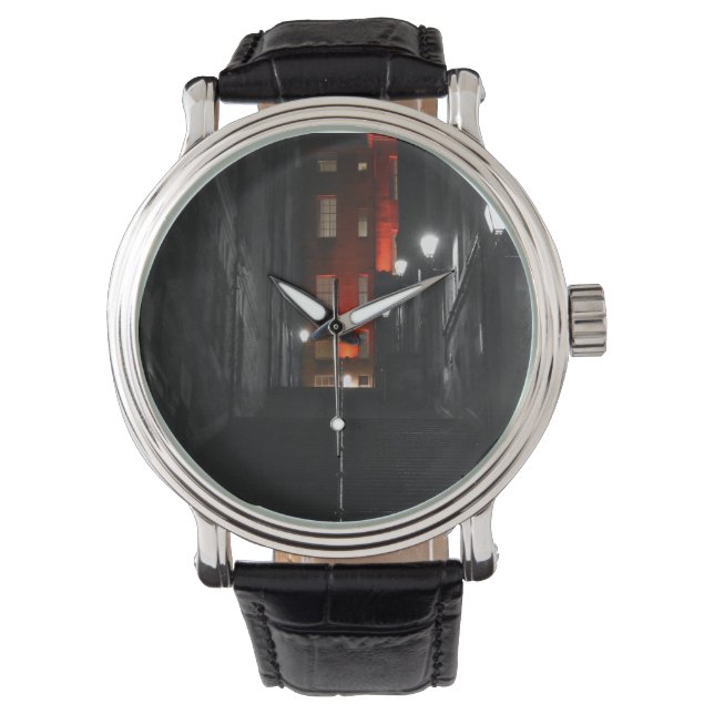 Gotische Treppe Armbanduhr (Vorderseite)