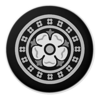 Gotische Wiederbelebung der Rose Medallion Keramikknauf