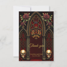 Gotischer Bogengang mit Skulls.