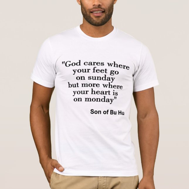Gott kümmert sich mehr um Liebe als um Religion T-Shirt (Vorderseite)