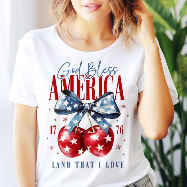 Gott segne Amerika am 4. Juli Kirschen & Bow Fraue T-Shirt (Von Creator hochgeladen)