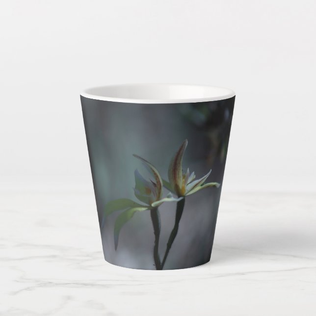 Götterblumen-Gothic-Latte-Tasse Milchtasse (Vorderseite)