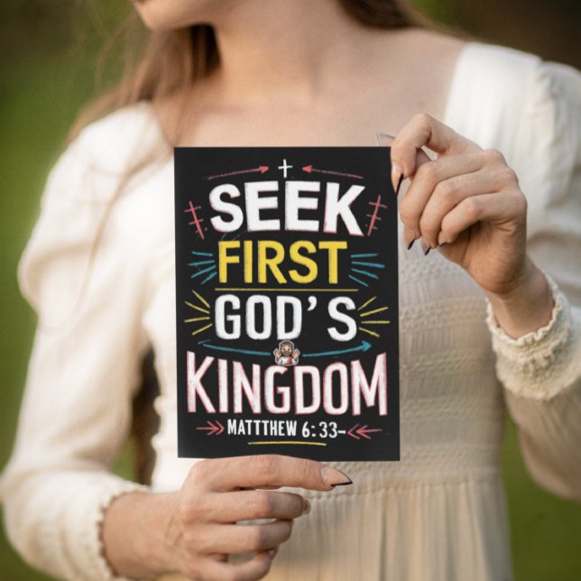 Göttliche Suche: Reich der Götter verfolgen Postkarte (Von Creator hochgeladen)