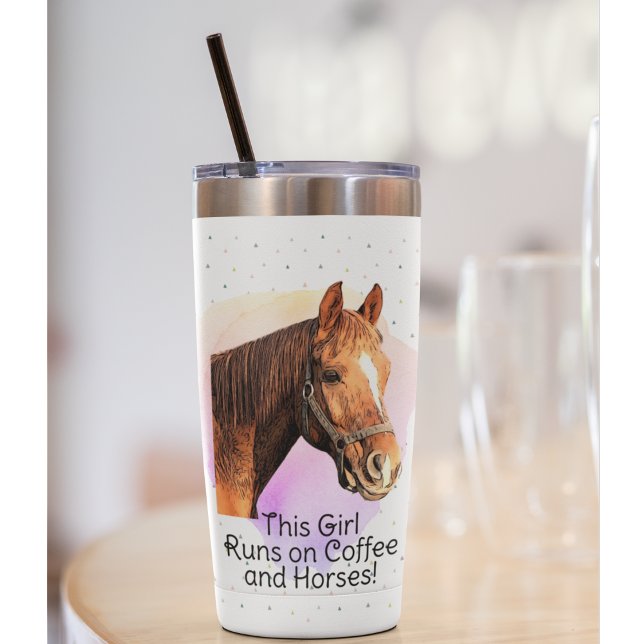 Gourde Isotherme Citation Cheval Café équestre rose mignon Pony (Equestrian horse girl quotes, this girl runs on coffee and horses!)