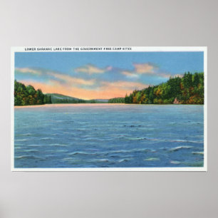 Govt. Freie Zeltplatz-Ansicht von unterem Saranac Poster
