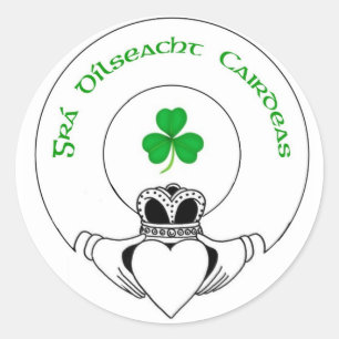 gra, dilseacht, cairdeas claddah runder aufkleber