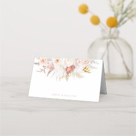 Graceful Elegance: Flawless Floral Wedding Platzkarte
