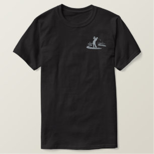 Graceful Golfer Silhouette Artwork Besticktes T-Shirt
