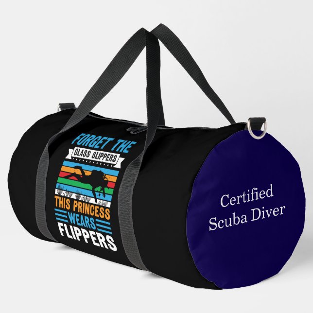 Graceful Scuba Diver in Underwater Bliss Duffle Bag (Linke Ecke)