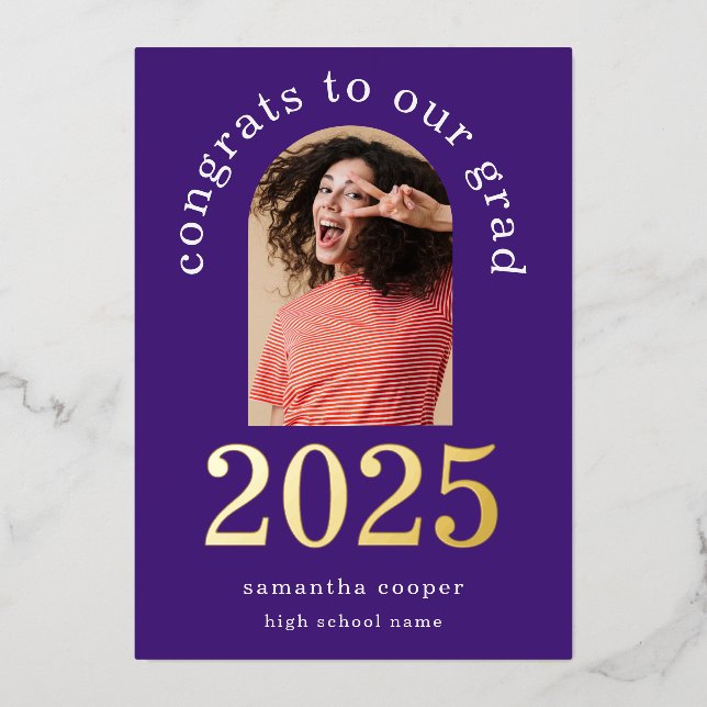 Grad 2025 Arch Foto Lila Goldfolie Ankündigung (Vorderseite)