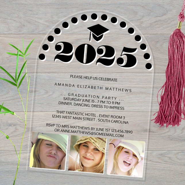 Grad 2025 Niedlich 3 Foto Collage Schwarz-weißes P Acryleinladungen (These arched acrylic graduation invitations feature a 3 photo collage of your proud graduate)