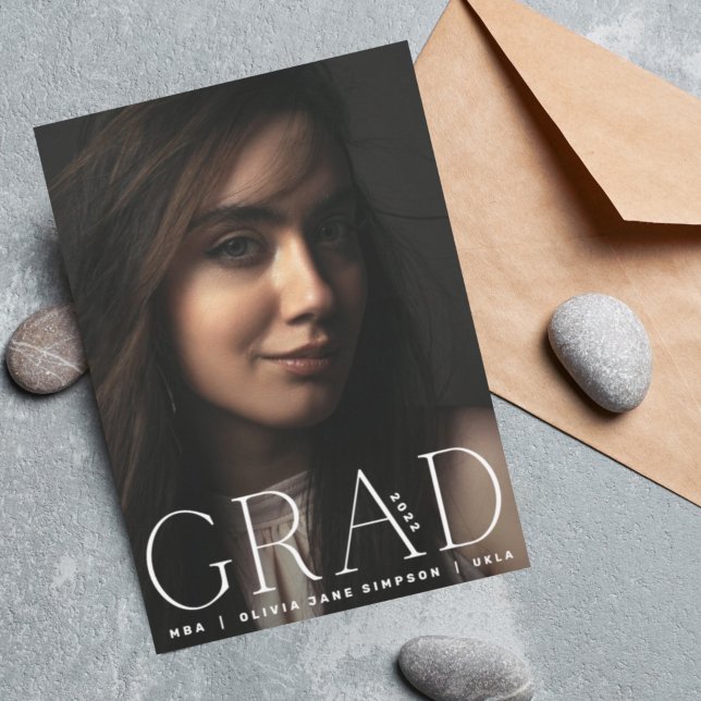 GRAD | Ankündigung des White Modern University Fot (Von Creator hochgeladen)