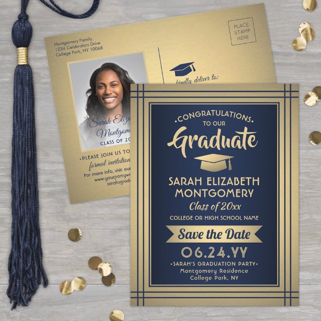 Grad Glückwunschs Navy Blue & Gold Save the Date F Ankündigungspostkarte (Von Creator hochgeladen)