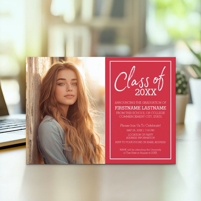 Grad Trendy Graduy Photo Faire-part rouge (Modern Graduation Announcement and Party Invitation)