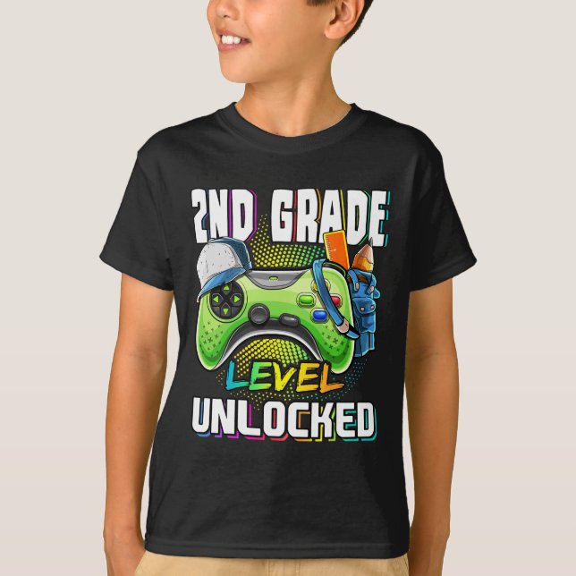 Grade Level Unlock Video Game Zurück zum Schuljung T-Shirt (Vorderseite)