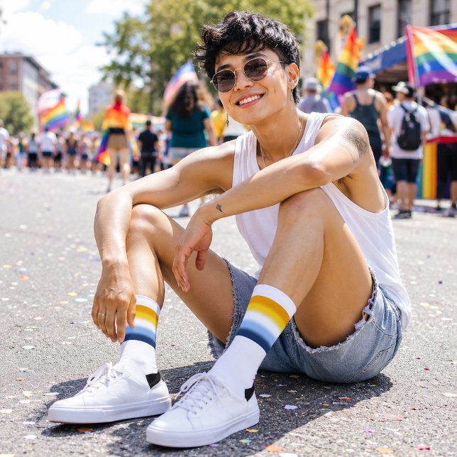 Gradient AroAce-Stolzflagge Socken (Von Creator hochgeladen)