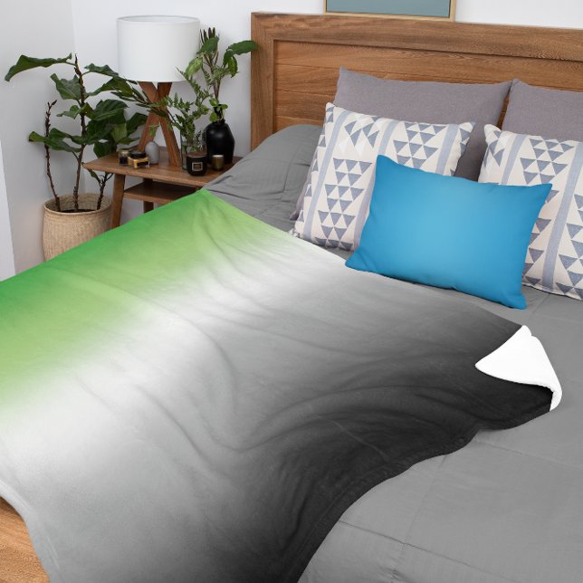 Gradient Aromantic Flag - farbenfroher, aromantisc Sherpadecke (Von Creator hochgeladen)